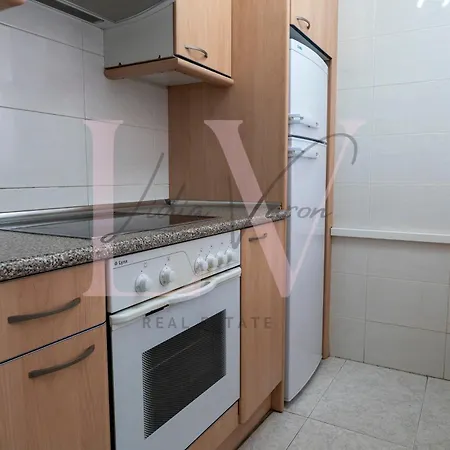 Lv Real Estate Aquamarina Iii *