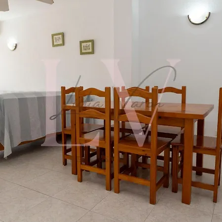 Lv Real Estate Aquamarina Iii Apartment *